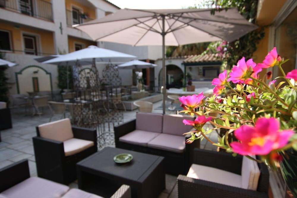 Logis Hotel Les II Mas - Perpignan Sud Cabestany Ngoại thất bức ảnh