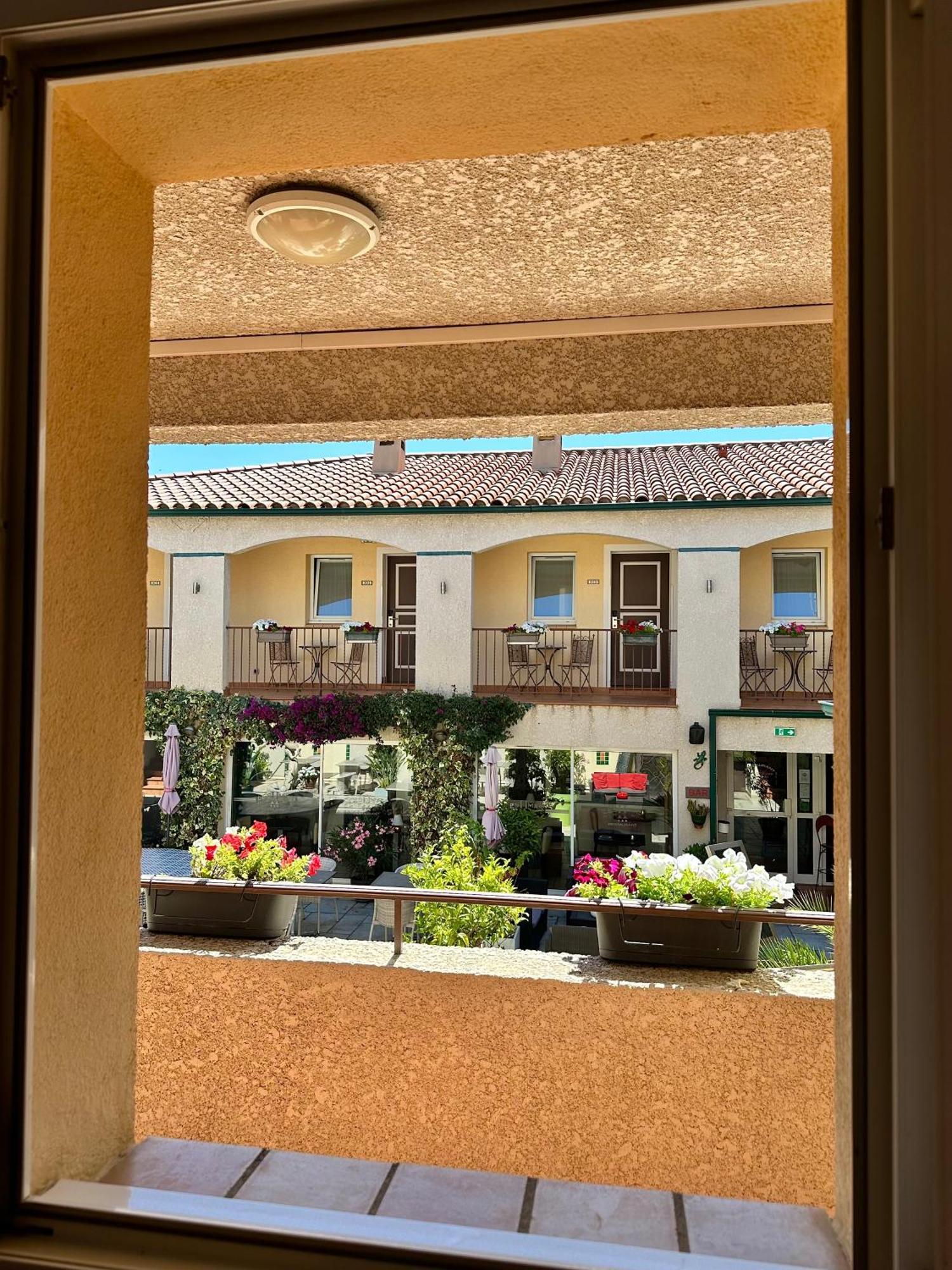 Logis Hotel Les II Mas - Perpignan Sud Cabestany Ngoại thất bức ảnh