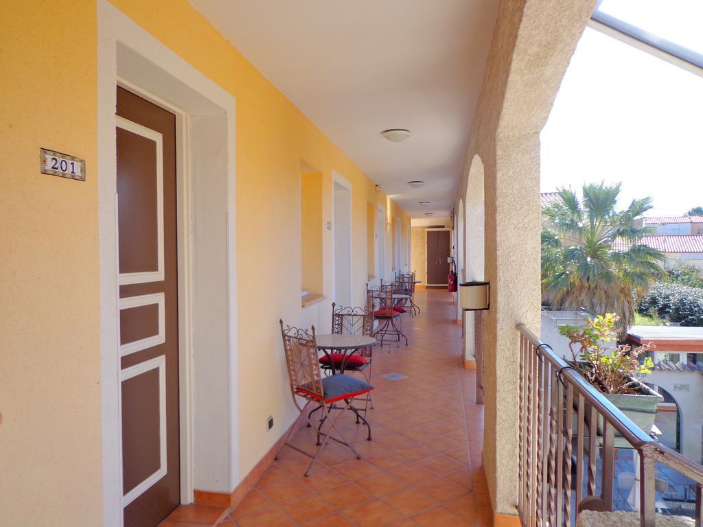 Logis Hotel Les II Mas - Perpignan Sud Cabestany Ngoại thất bức ảnh